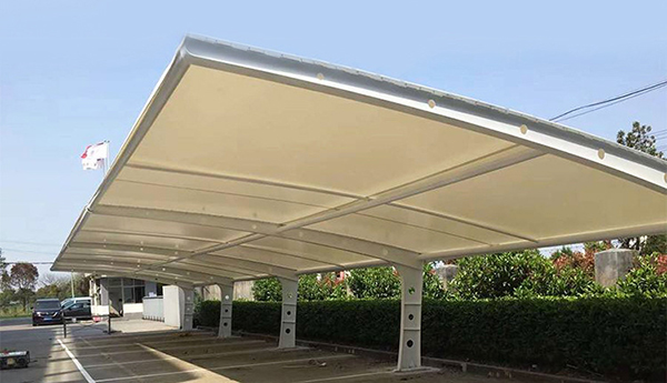 乐竞(中国)-lejing.com车棚公司告诉你膜结构汽车棚如何预防积水