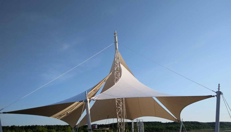 乐竞(中国)-lejing.com为什么要搭建成尖顶？揭秘尖顶膜结构的设计优势